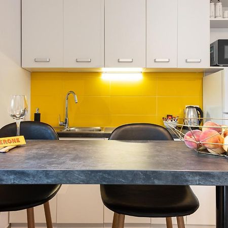 Studio Apartment Les - 4 Min Walk From Amphiteatre Pula Exterior foto